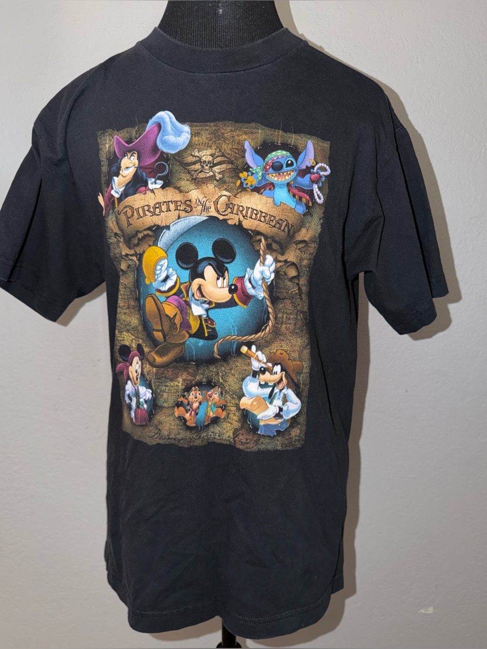Pirates Of The Caribbean (Mickey,Minnie,Goofy, Etc As Pirates) - Black Shirt M